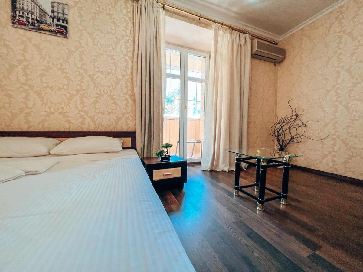 Квартира В Центре Крещатика Kijev Kültér fotó