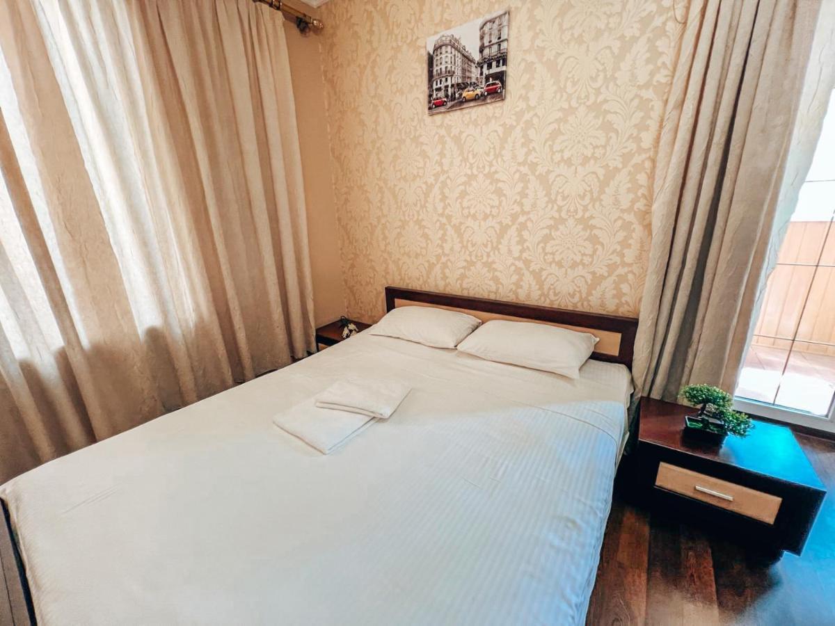 Квартира В Центре Крещатика Kijev Kültér fotó
